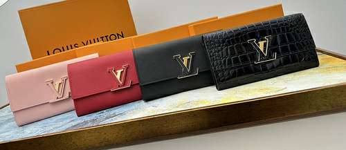 Picture of LV Wallets _SKUfw134600411fw
